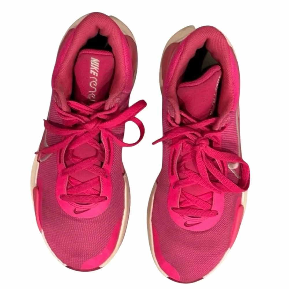 Nike bold lightweight